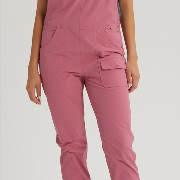 Burton Chaseview overalls in Rosebud color. Size 32. - Picture 2 of 9